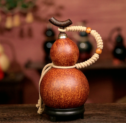 Approx. 250ml Urushi-Lined Gourd Bottle Dyed with Traditional Chinese Herbal Decoction