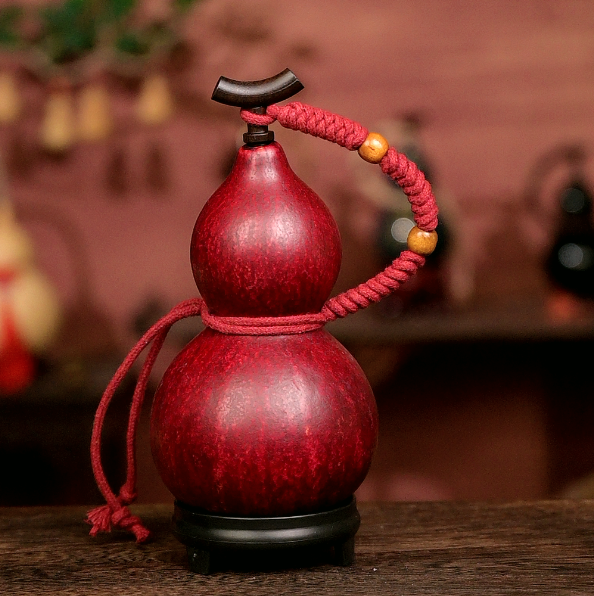 Red Approx. 250ml Urushi-Lined Gourd Bottle Dyed with Traditional Chinese Herbal Decoction