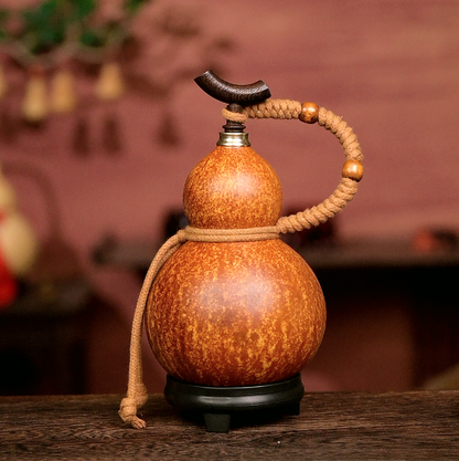 Approx. 250ml Urushi-Lined Gourd Bottle Dyed with Traditional Chinese Herbal Decoction