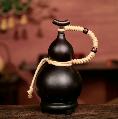 Approx. 250ml Urushi-Lined Gourd Bottle Dyed with Traditional Chinese Herbal Decoction