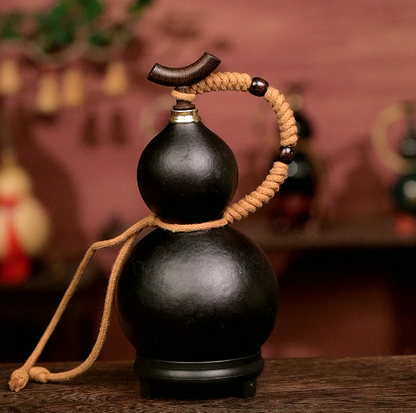 Approx. 250ml Urushi-Lined Gourd Bottle Dyed with Traditional Chinese Herbal Decoction