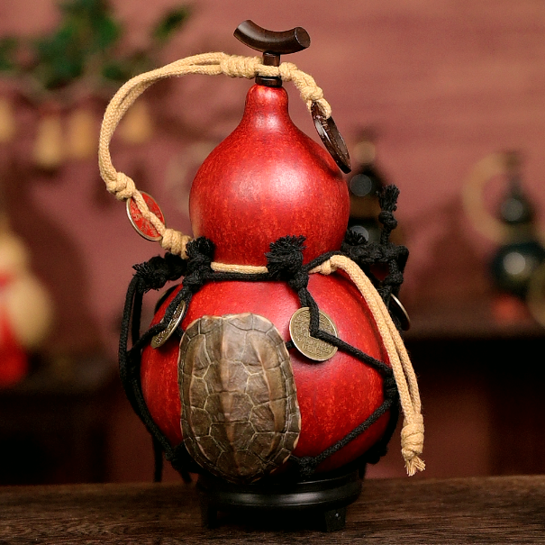 Tortoise Shell Net /Urushi-Lined Gourd Bottle Dyed with Traditional Chinese Herbal Decoction