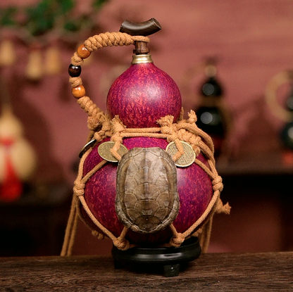 Tortoise Shell Net /Urushi-Lined Gourd Bottle Dyed with Traditional Chinese Herbal Decoction