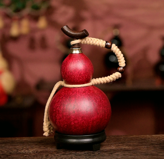 Approx. 250ml Urushi-Lined Gourd Bottle Dyed with Traditional Chinese Herbal Decoction