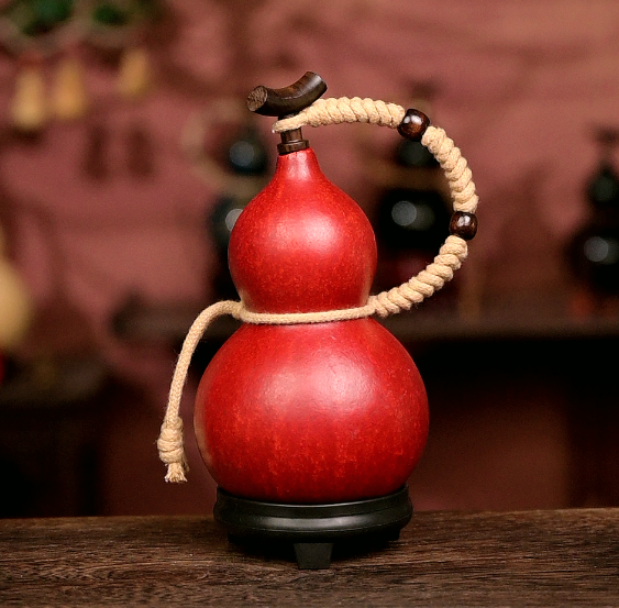Red Approx. 250ml Urushi-Lined Gourd Bottle Dyed with Traditional Chinese Herbal Decoction