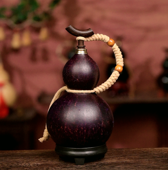 Approx. 250ml Urushi-Lined Gourd Bottle Dyed with Traditional Chinese Herbal Decoction