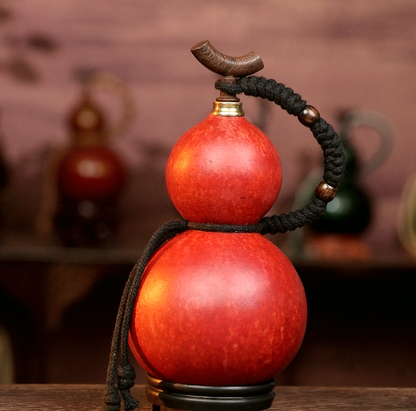 【Special Offer】Textured Urushi-Lined Gourd Bottle Dyed with Traditional Chinese Herbal Decoction
