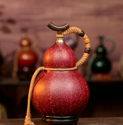 【Special Offer】Textured Urushi-Lined Gourd Bottle Dyed with Traditional Chinese Herbal Decoction