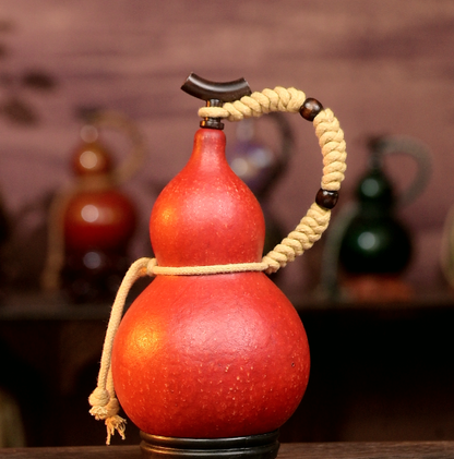 【Special Offer】Textured Urushi-Lined Gourd Bottle Dyed with Traditional Chinese Herbal Decoction