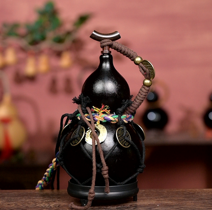 Black Urushi-Lined Gourd Bottle Dyed with Traditional Chinese Herbal Decoction
