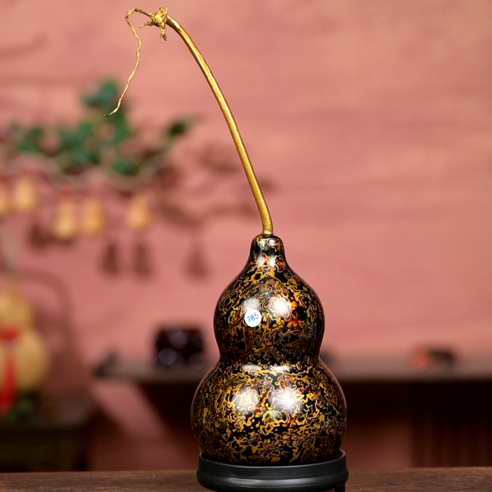 Museum-Quality Urushi Lacquer Art Gourd Water Flask
