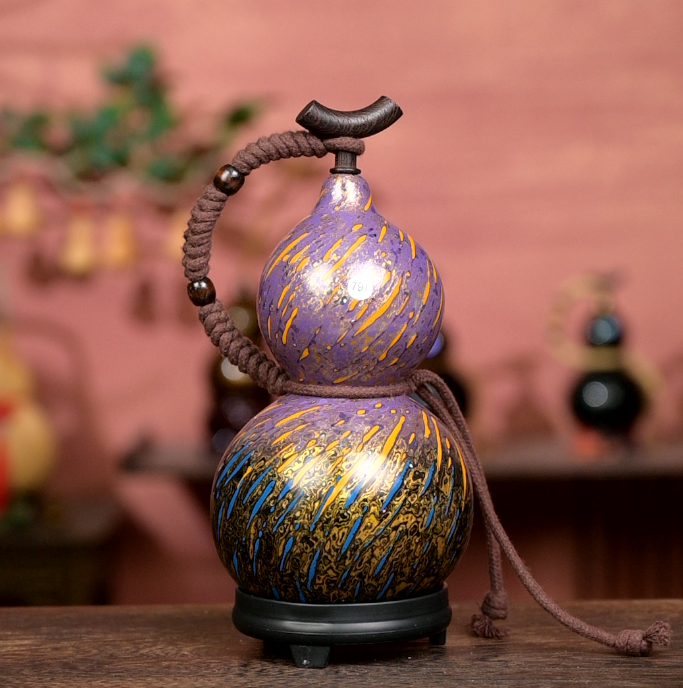 Museum-Quality Urushi Lacquer Art Gourd Water Flask