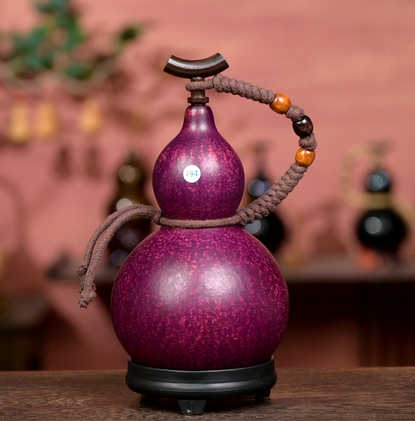 Approx. 250ml Urushi-Lined Gourd Bottle Dyed with Traditional Chinese Herbal Decoction