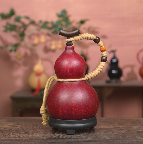 Red Approx. 250ml Urushi-Lined Gourd Bottle Dyed with Traditional Chinese Herbal Decoction