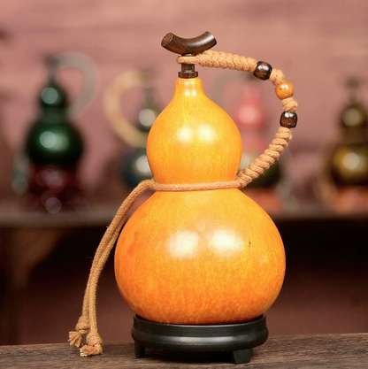 【Special Offer】Textured Urushi-Lined Gourd Bottle Dyed with Traditional Chinese Herbal Decoction